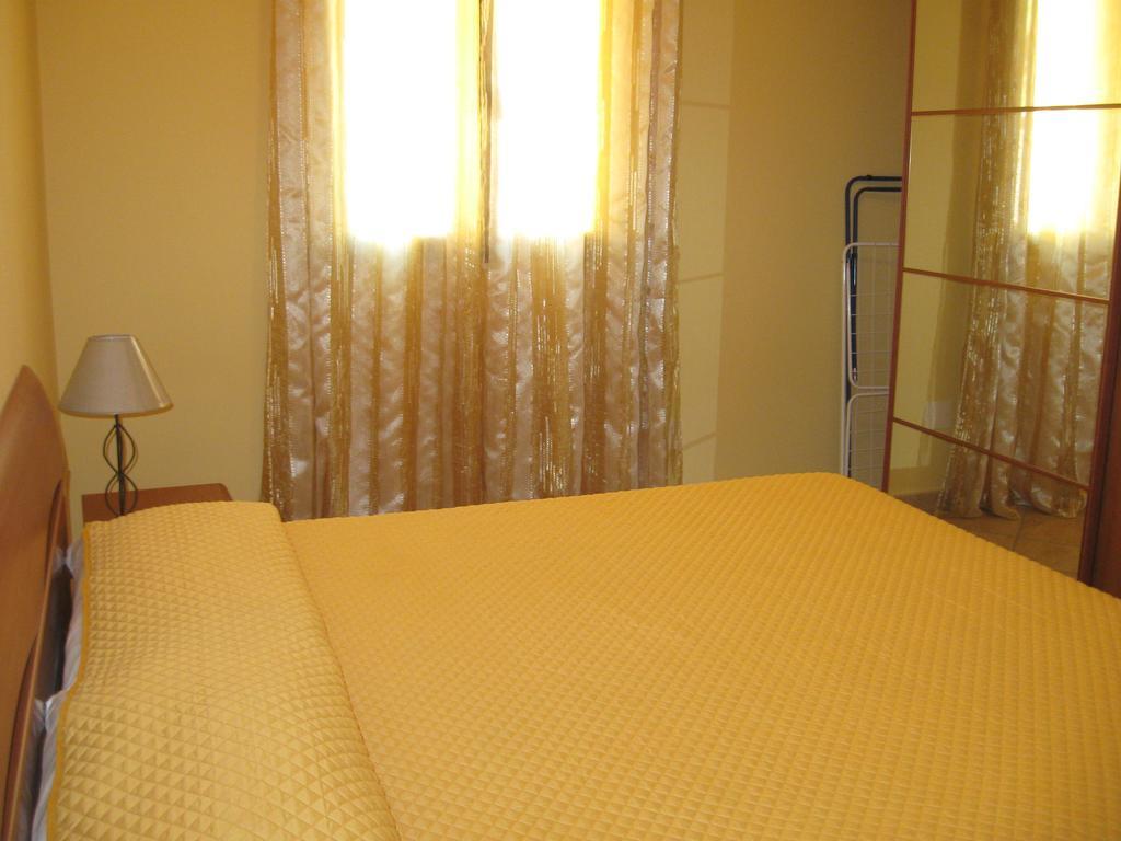 Rosy'S Apartments Trappeto  Chambre photo